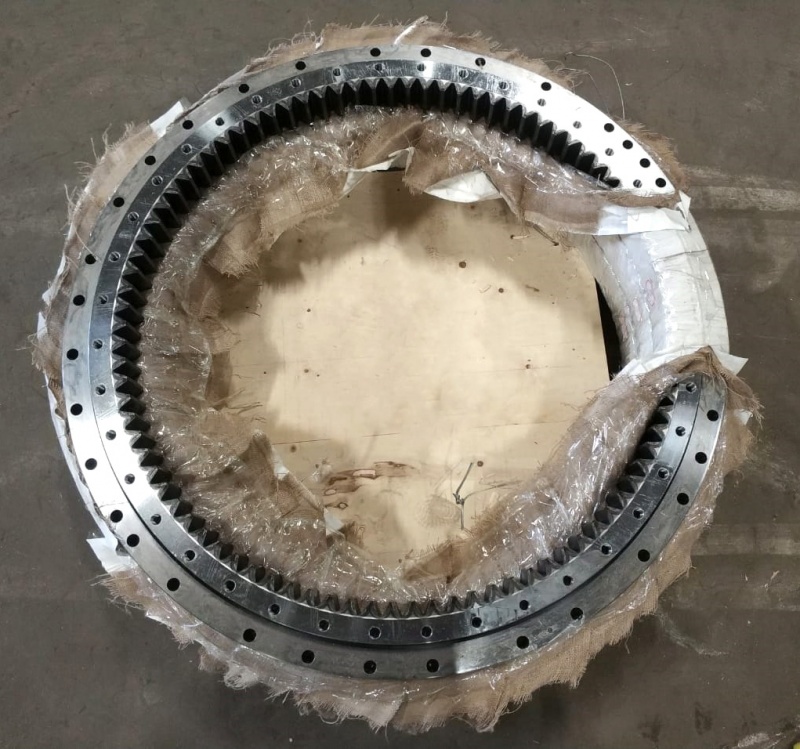 Опорно-поворотный круг для экскаватора Hyundai R330LC-9S Титан Техника